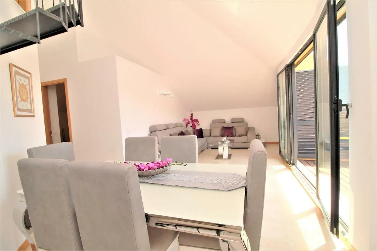 פונשל Living Penthouse Apartment 0*,  פורטוגל