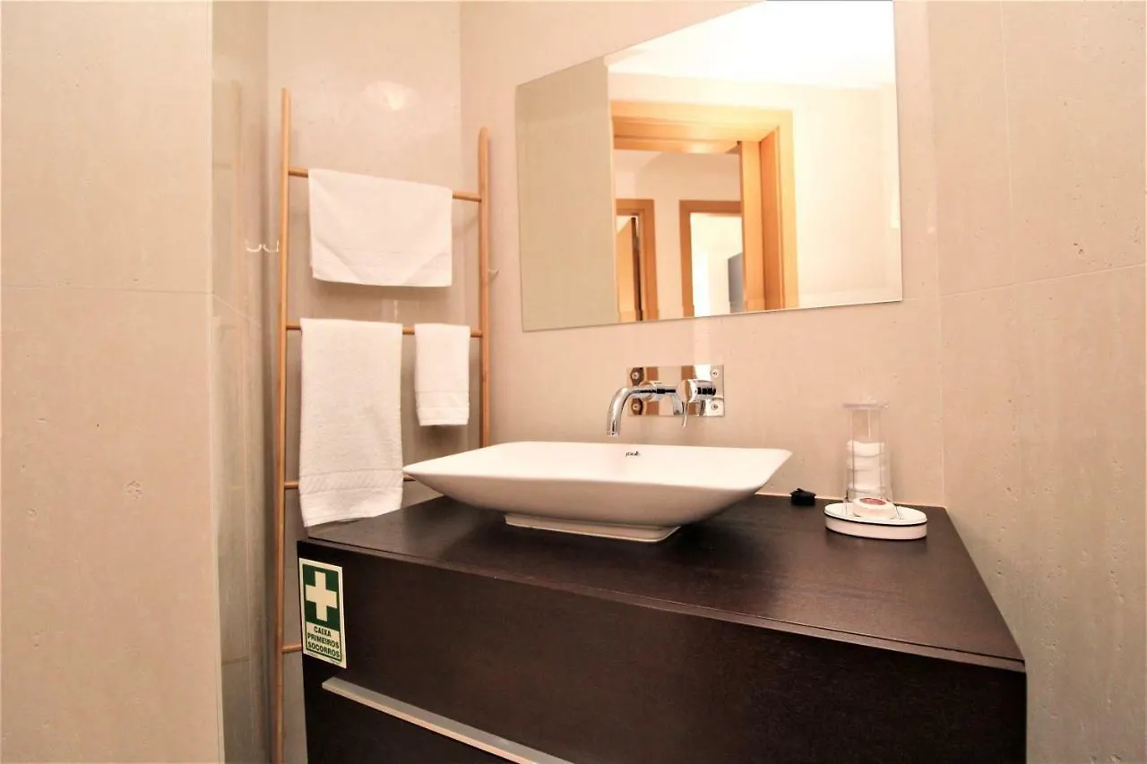 פונשל Living Penthouse Apartment 0*,
